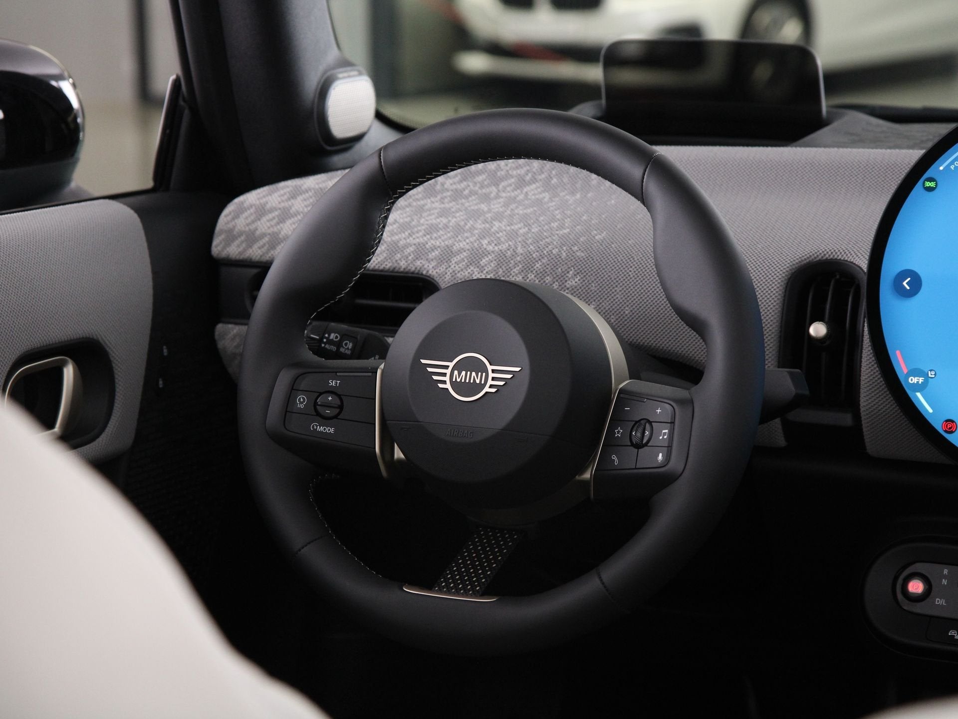 MINI Cabrio Cooper S Favoured Pakket XL PRIVATE LEASE EUR 78, 1998 cc, 15 km/l, Beige, 4 cilinders