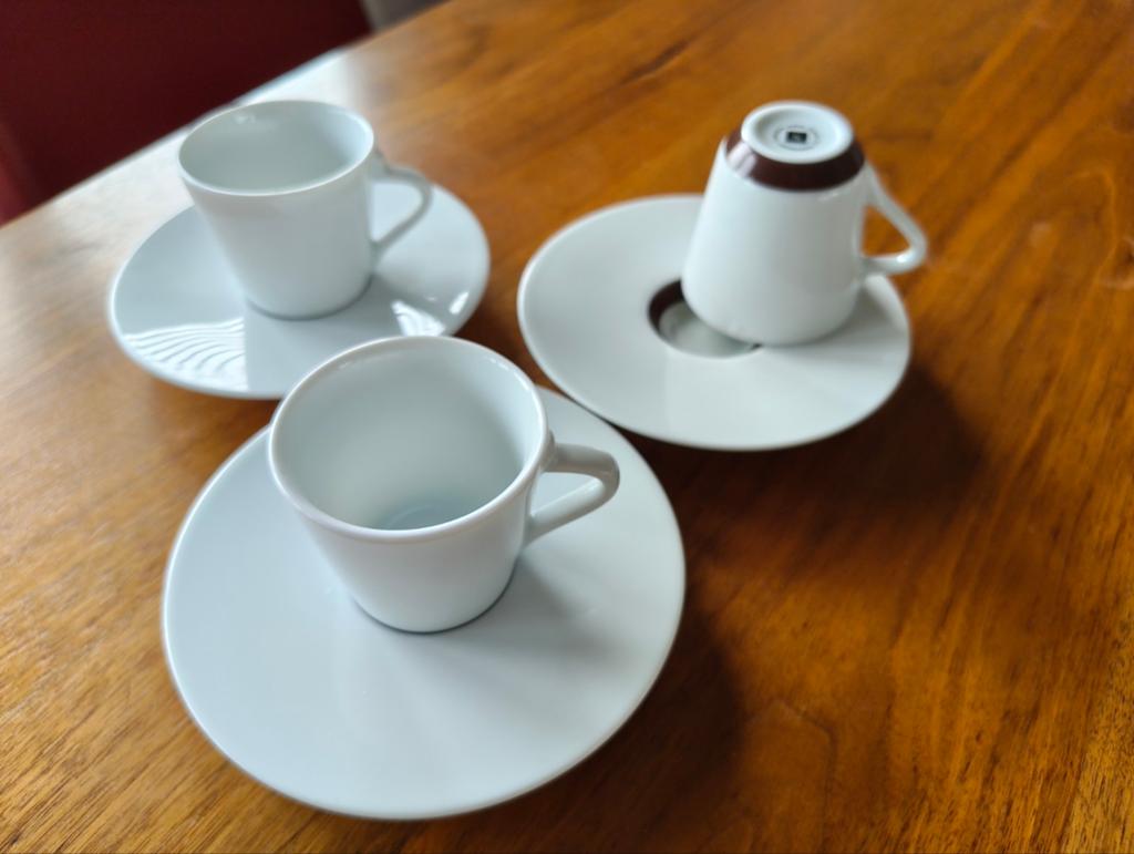 Nespresso Collection Andrée Putman espresso kopjes, Keramiek, Ophalen of Verzenden, Zo goed als nieuw, Overige stijlen