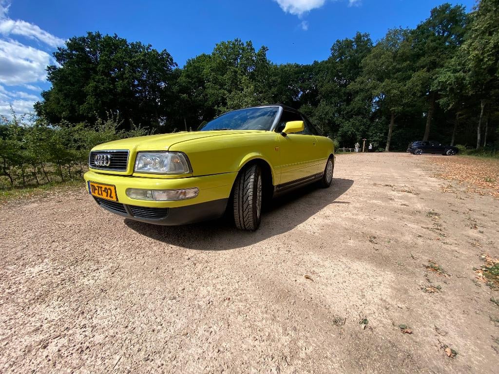 Audi Cabrio 1.8 20V Pro line Exclusive YOUNGTIMER, Auto's, Audi, Voorwielaandrijving, 1345 kg, 125 pk, Zwart