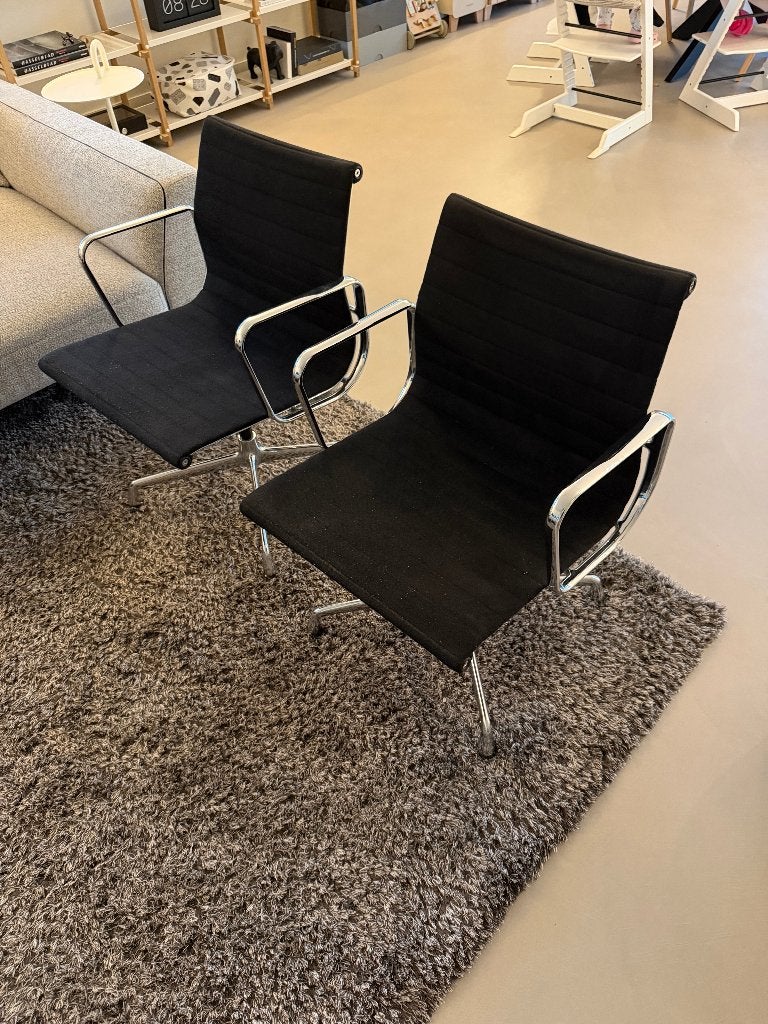 2x Originele Vitra Eames EA 108 – Zwart Hopsak – 1999, Ophalen, Twee, Zwart, Zo goed als nieuw
