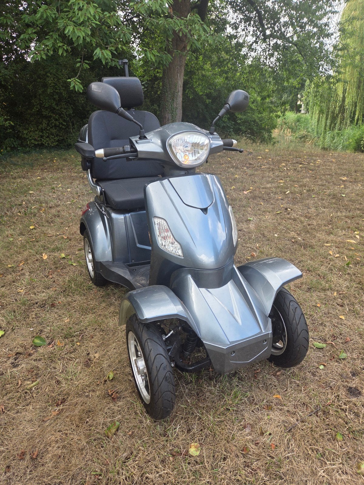 snelle scootmobiel van het merk For Motion on Four Quad, Diversen, Brommobielen en Scootmobielen, Overige merken, Gebruikt, Ophalen of Verzenden