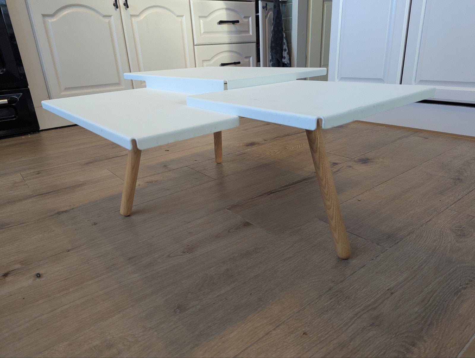 Design witte salontafel met houten poten, Ophalen, Gebruikt, 50 tot 100 cm, Modern, Scandinavisch