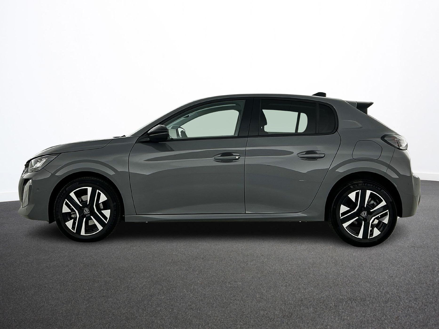 Peugeot 208 1.2 Hybrid 100PK Automaat Allure Navigatie Apple, Auto's, Peugeot, 1195 kg, Gebruikt, 1199 cc, Leder en Stof