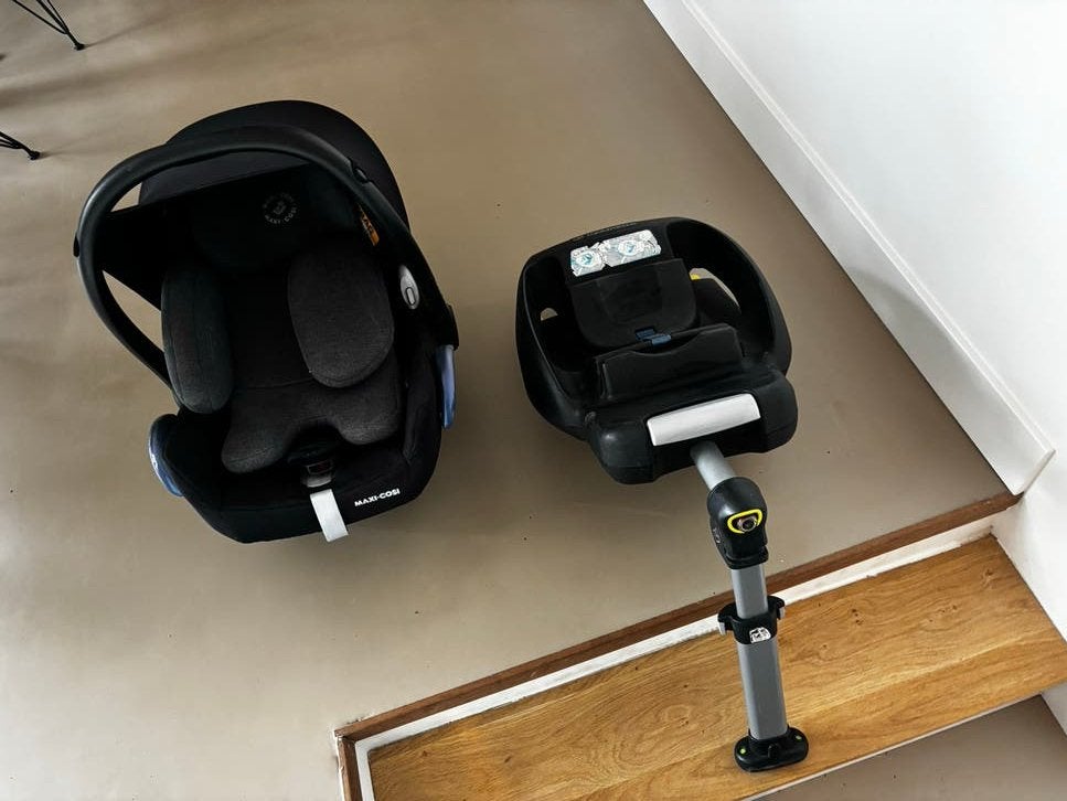 Maxi-Cosi autostoel met EasyFix base, Autogordel of Isofix, Gebruikt, Ophalen of Verzenden, 0 t/m 13 kg