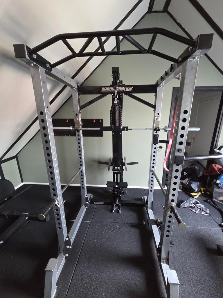 Power Rack Barbarian compleet met veel accesoires!!, Ophalen, Benen, Gebruikt, Krachtstation