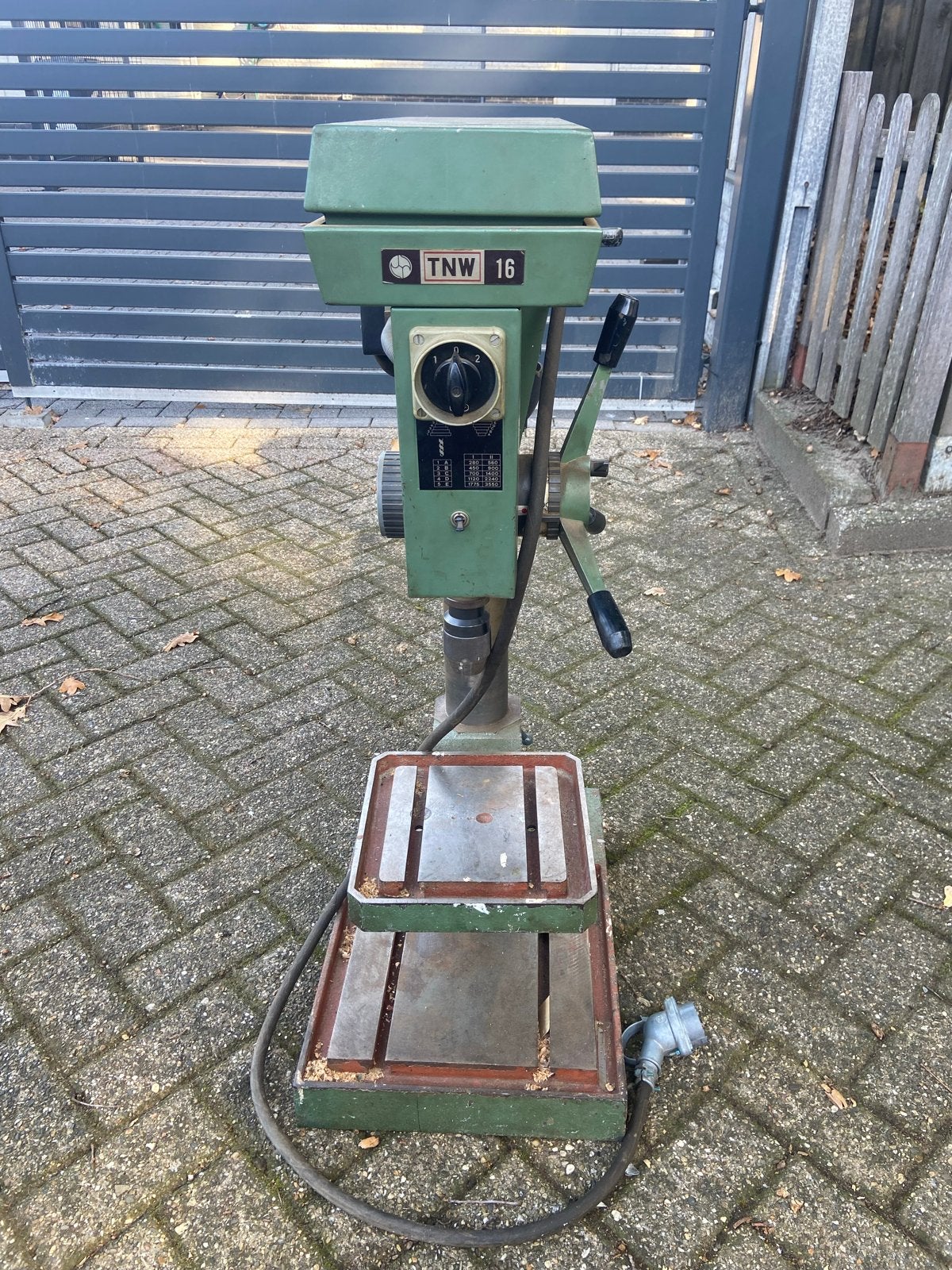 Kolomboormachine TNW 16 met HSS boren en extra's, Ophalen, Gebruikt, Kolomboormachine
