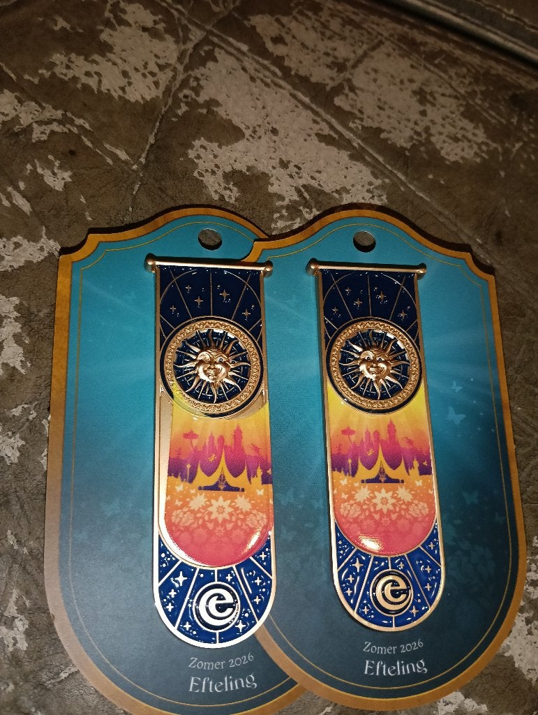 Efteling pin MISDRUK, Verzamelen, Verzenden, Nieuw, Button of Speldje