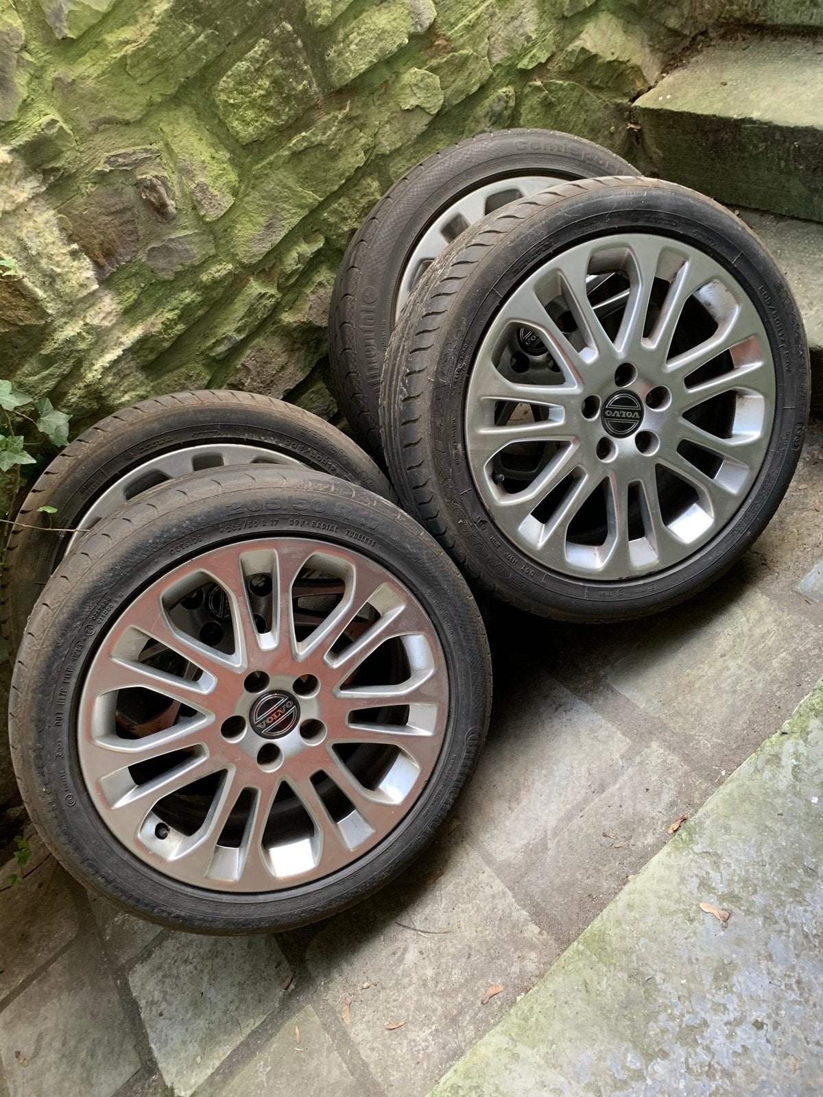 Originele Volvo 17 inch sportvelgen met banden V50, Ophalen