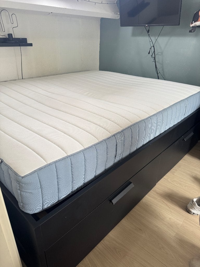 Ikea malmbed 180x200 en/of matras, Ophalen, Zo goed als nieuw