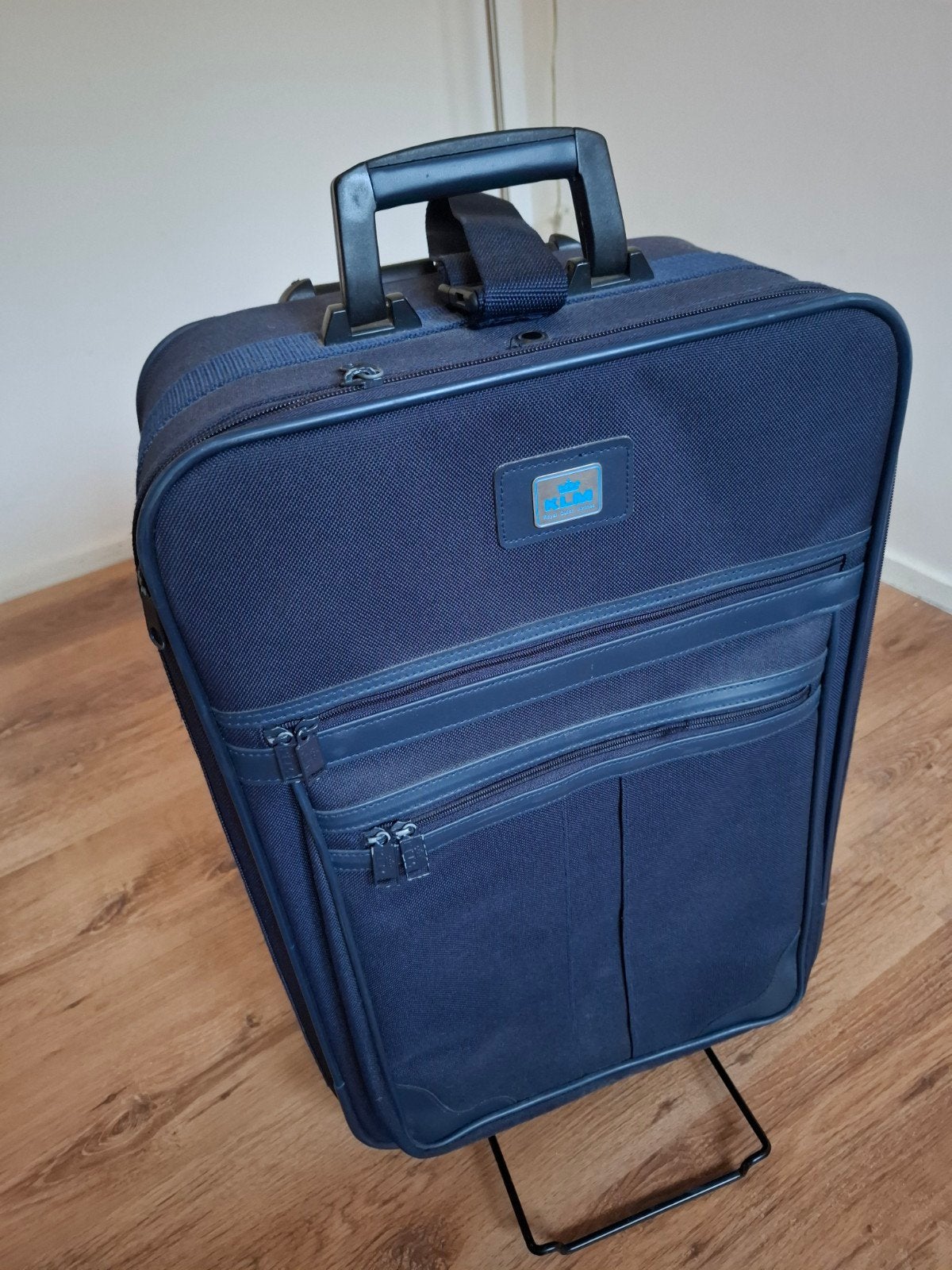 Stevige KLM trolley/handbagagekoffer  CA 40 liter, Ophalen, Uitschuifbare handgreep, Gebruikt, 50 tot 60 cm