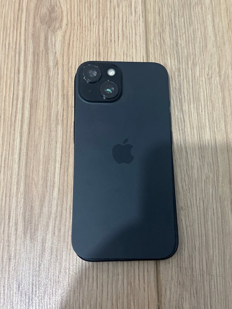 Apple iPhone 15 – waterschade iCloud lock – voor onderdelen, Telecommunicatie, IPhone 15, Verzenden, Zwart, Met simlock