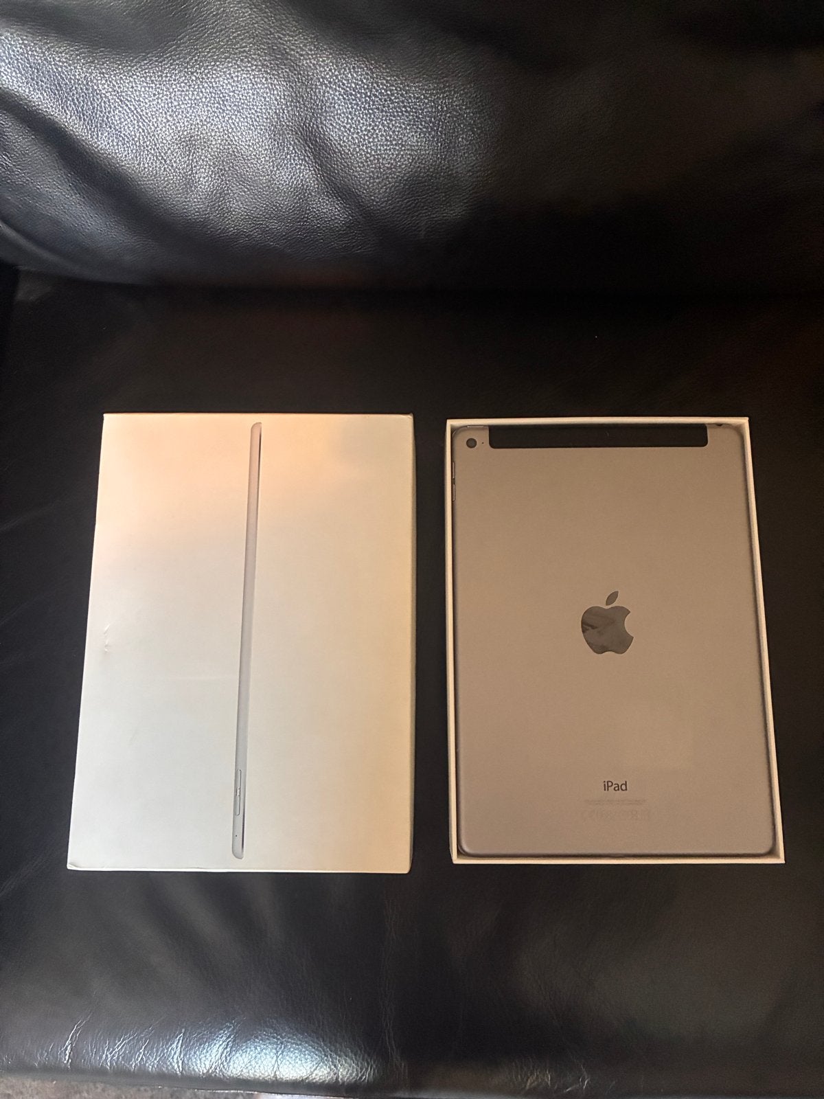 Apple iPad Air 16GB Wi-Fi - Gaat aan, niet te activeren, Computers en Software, Apple iPads, Apple iPad Air, Niet werkend, Grijs