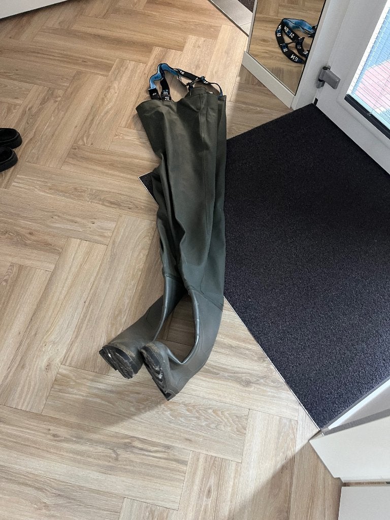 waadpak, Ophalen, Zo goed als nieuw, Kleding