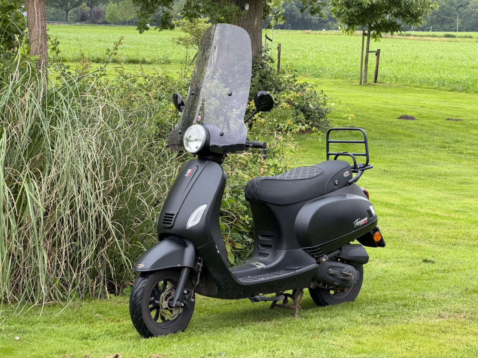 GTS toscana scooter, Ophalen, Zo goed als nieuw, Benzine, Overige merken