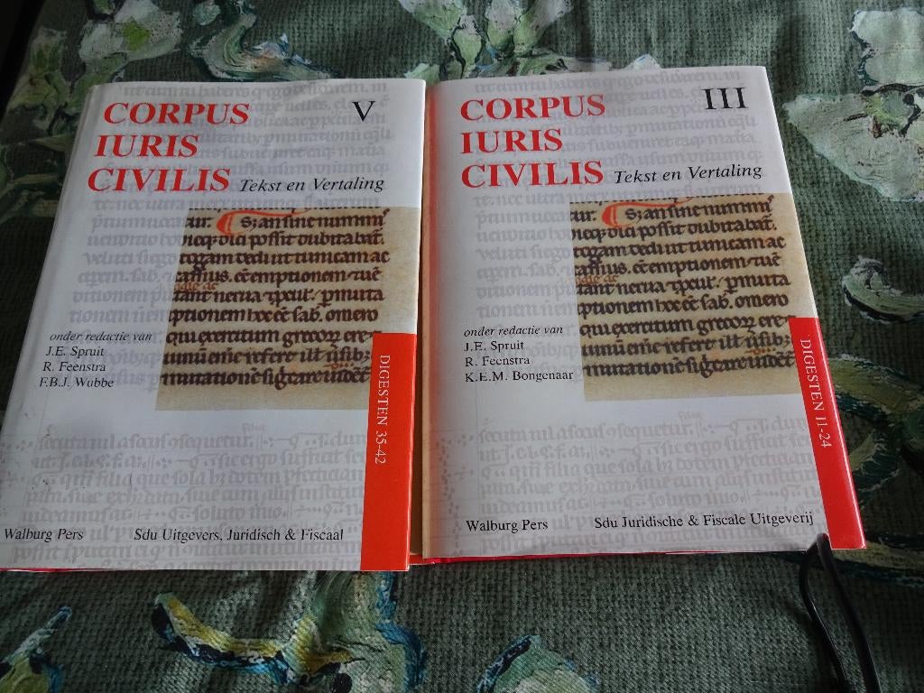 J.E. Spruit,J.H.A Lokin.N van der Wal.Corpus iuris civillis, Ophalen of Verzenden, Alpha, Zo goed als nieuw, HBO