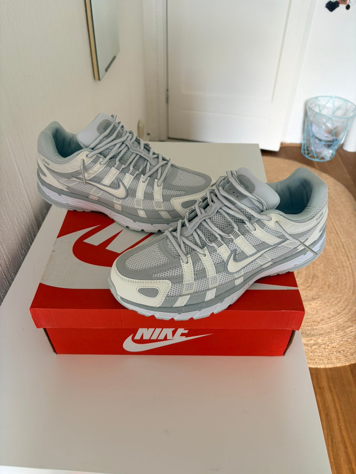 Nike P6000, Kleding | Heren, Ophalen of Verzenden, Zo goed als nieuw