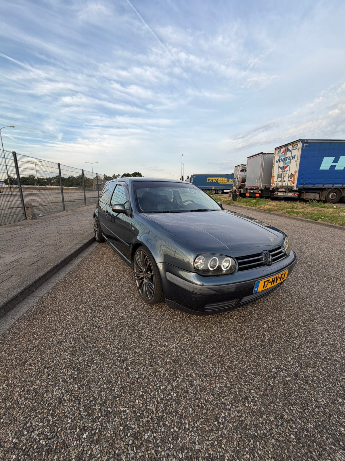 Volkswagen Golf 1.4 16v nieuwe apk!, Voorwielaandrijving, 15 km/l, 74 pk, Blauw
