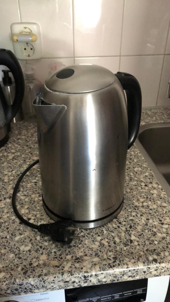 Waterkoker, 1 tot 2 liter, Ophalen, Zo goed als nieuw
