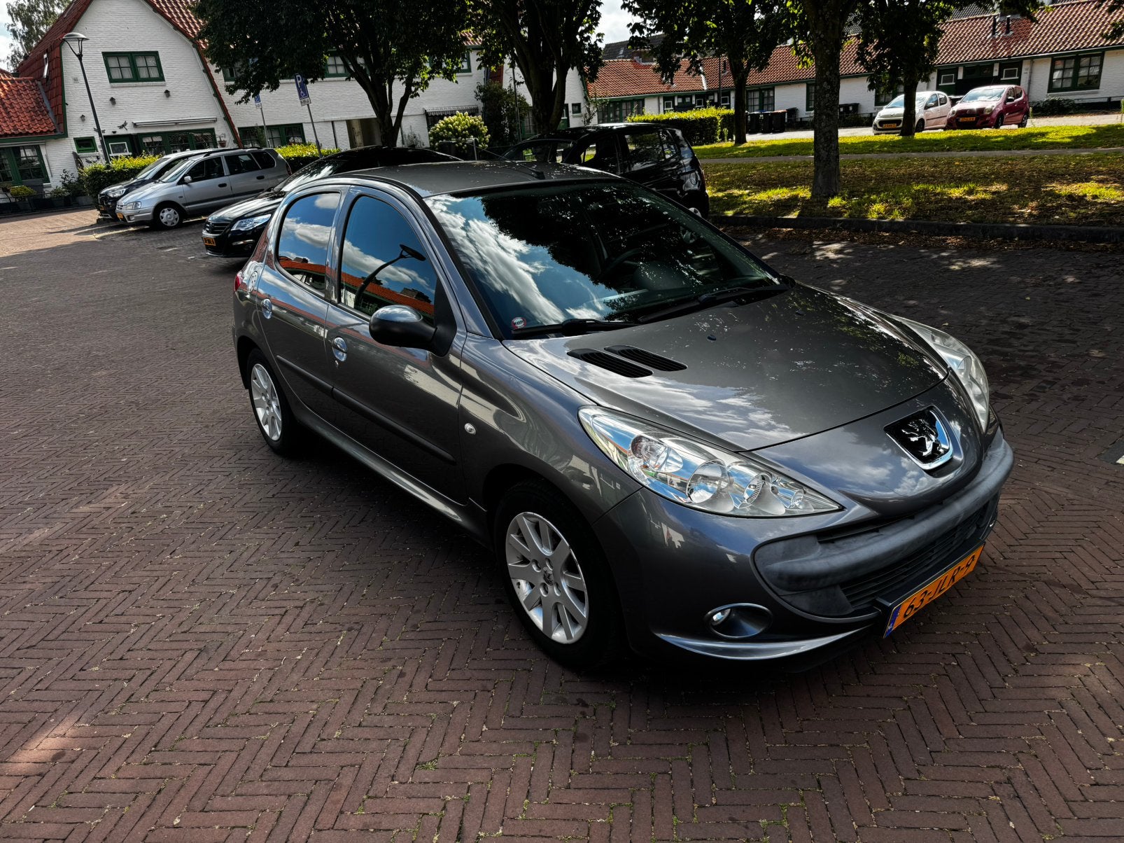 Peugeot 206+ 1.4 5D 2009 Grijs, Voorwielaandrijving, 206+, 31 €/maand, 4 cilinders