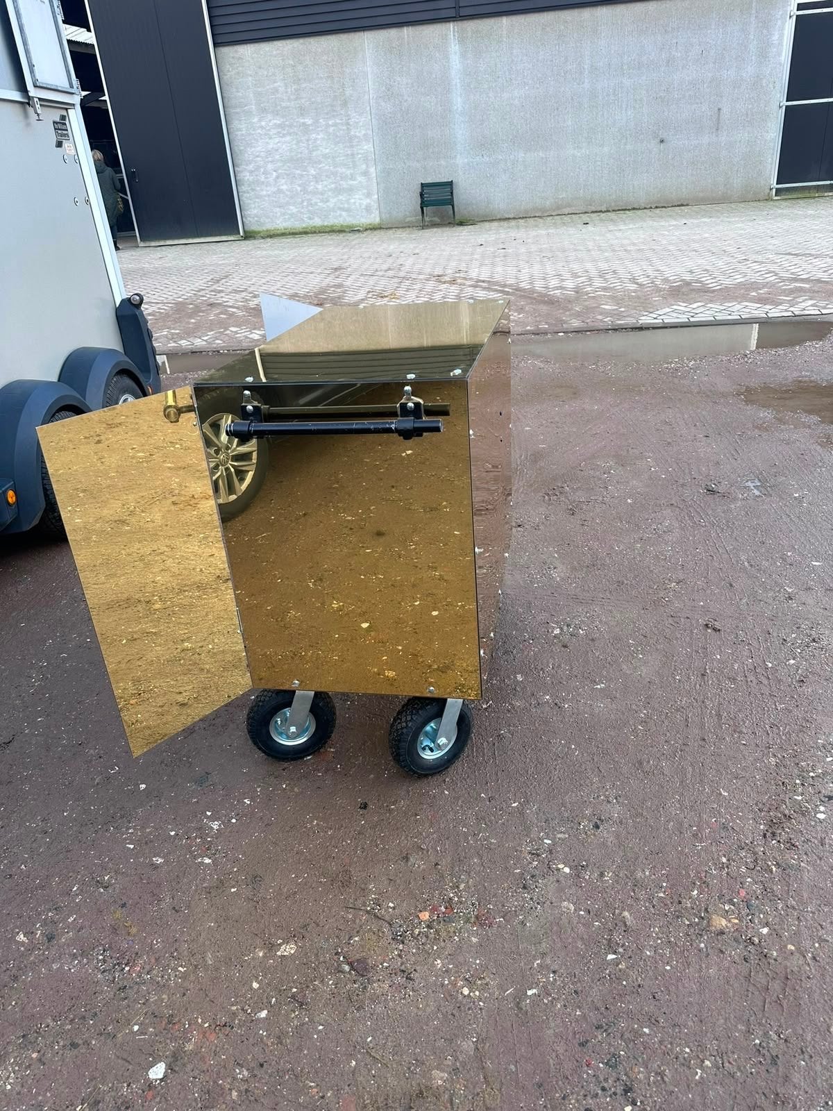Concours/zadelkast, Dieren en Toebehoren, Ophalen, Nieuw