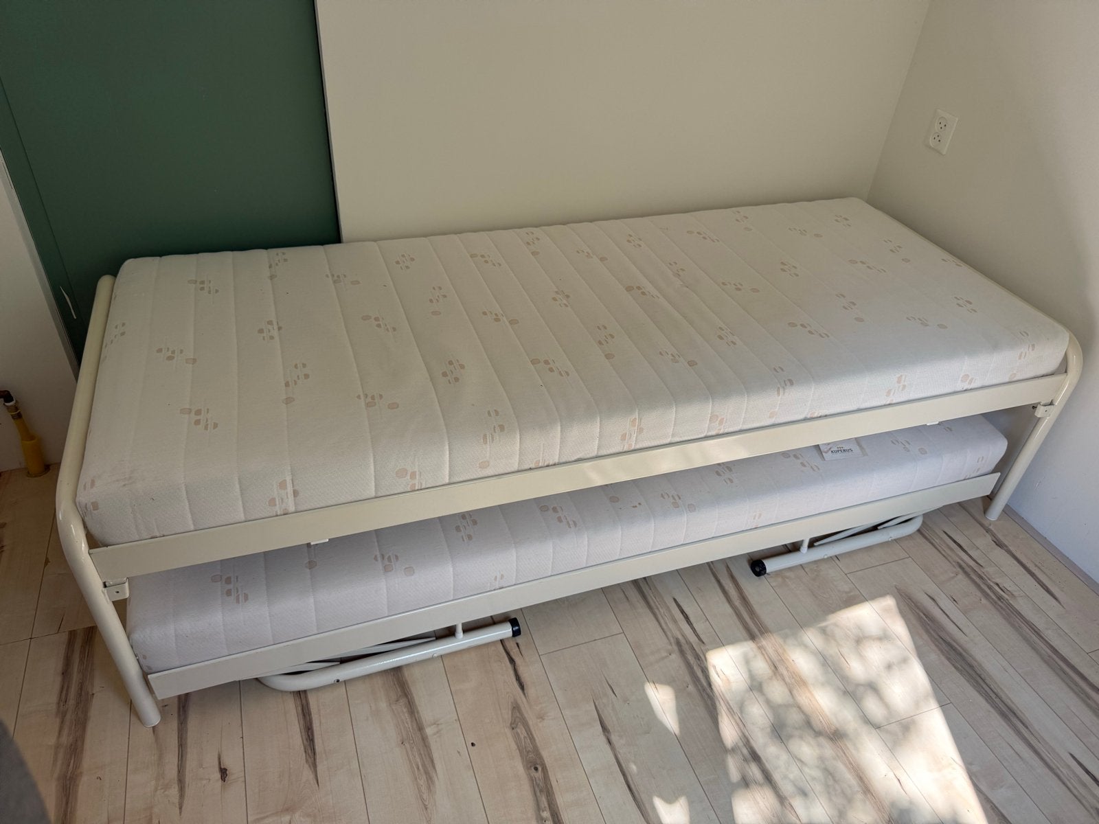 Onderschuifbed met 2 matrassen - Kuperus 2x 80x200, Ophalen, Wit, Tweepersoons, 80 cm