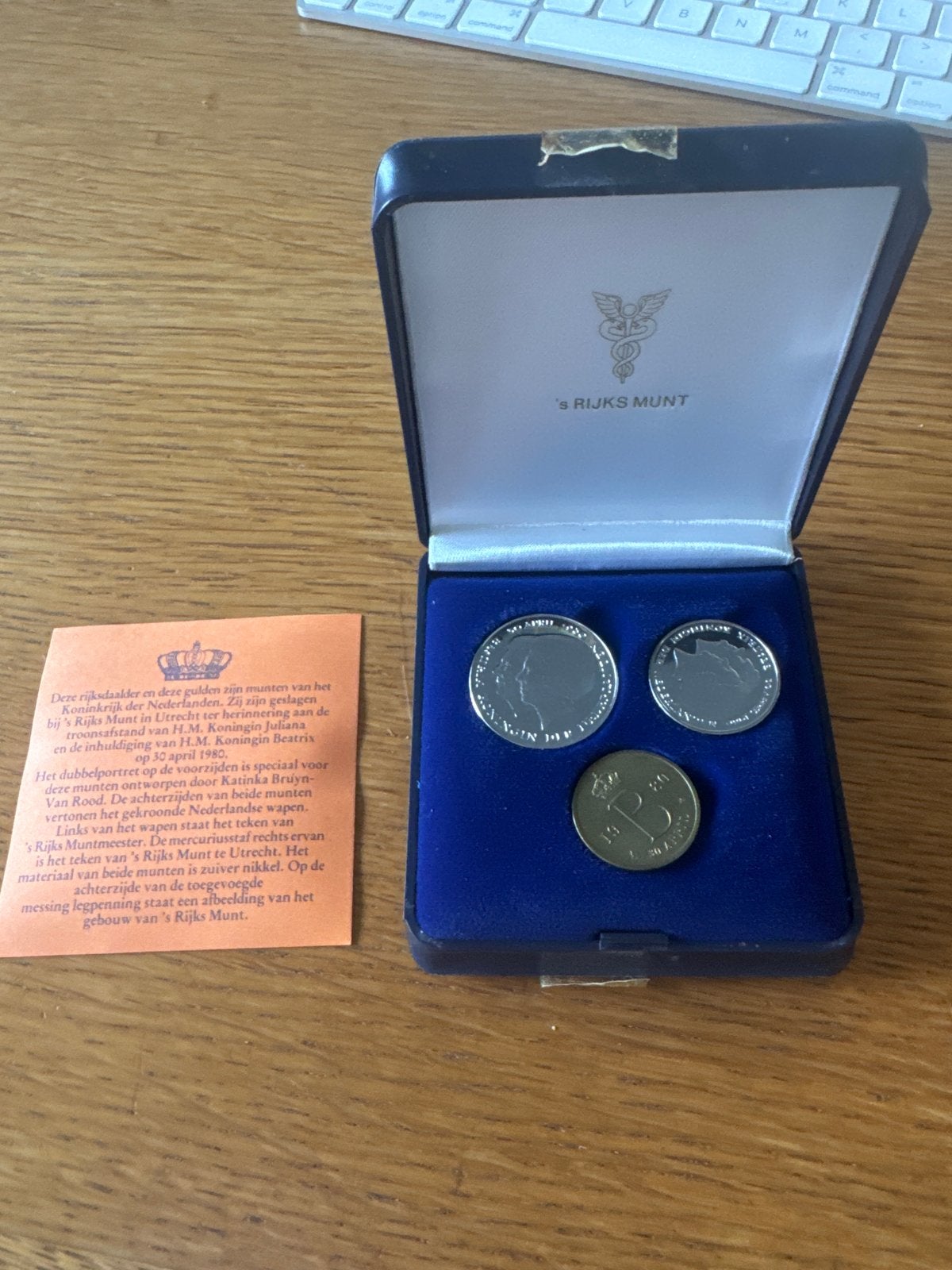 10 sets herdenkingsmunten Juliana/Beatrix (1980), Postzegels en Munten, Ophalen of Verzenden, Koningin Juliana, Overige waardes
