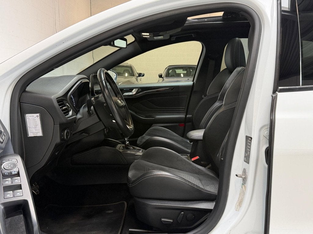 Ford Focus Wagon 2.3 EcoBoost ST-3 - PANO - CAMERA - STUURVE, Auto's, Gebruikt, 4 cilinders, Leder en Stof, Automatische klimaatregeling