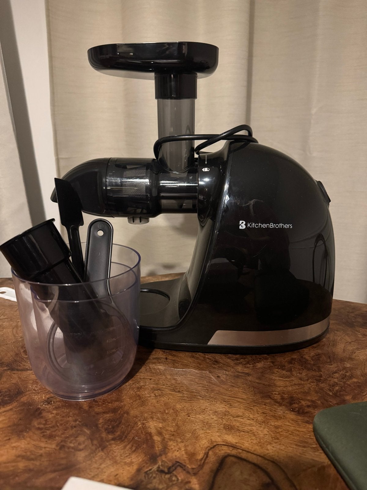 KitchenBrothers Slowjuicer - Zwart, Witgoed en Apparatuur, Ophalen of Verzenden, Gebruikt, Elektrisch, Slowjuicer