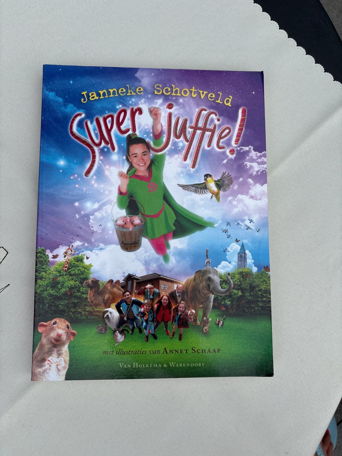 Superjuffie! - Juf Josje's Avonturen, Boeken, Ophalen of Verzenden, Zo goed als nieuw, Fictie algemeen