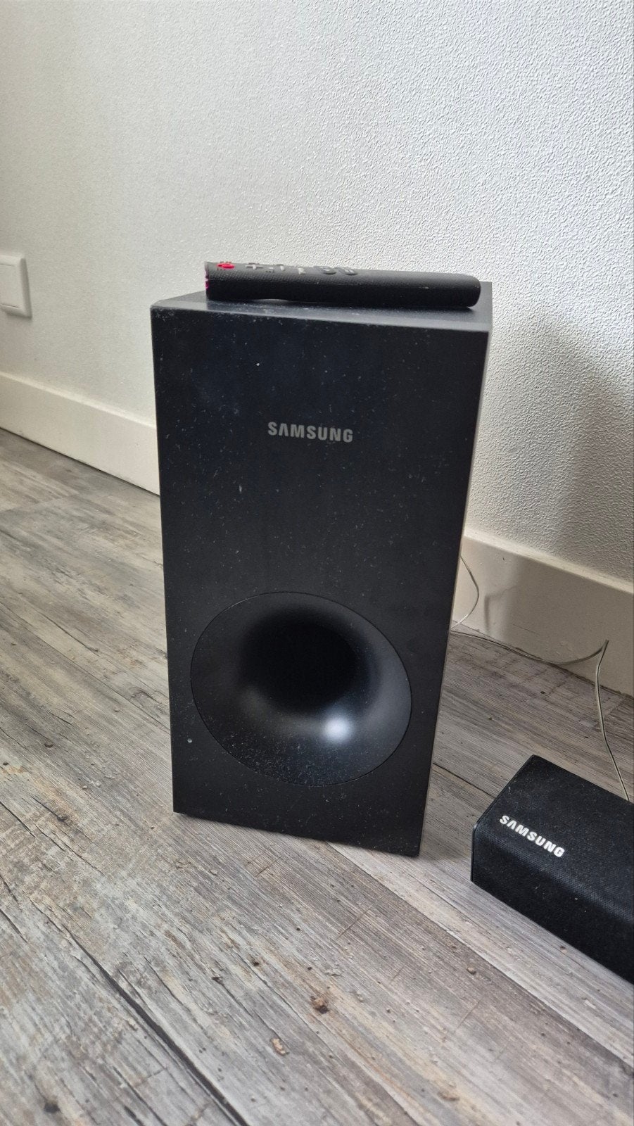 Foto 3 van soundbar met box