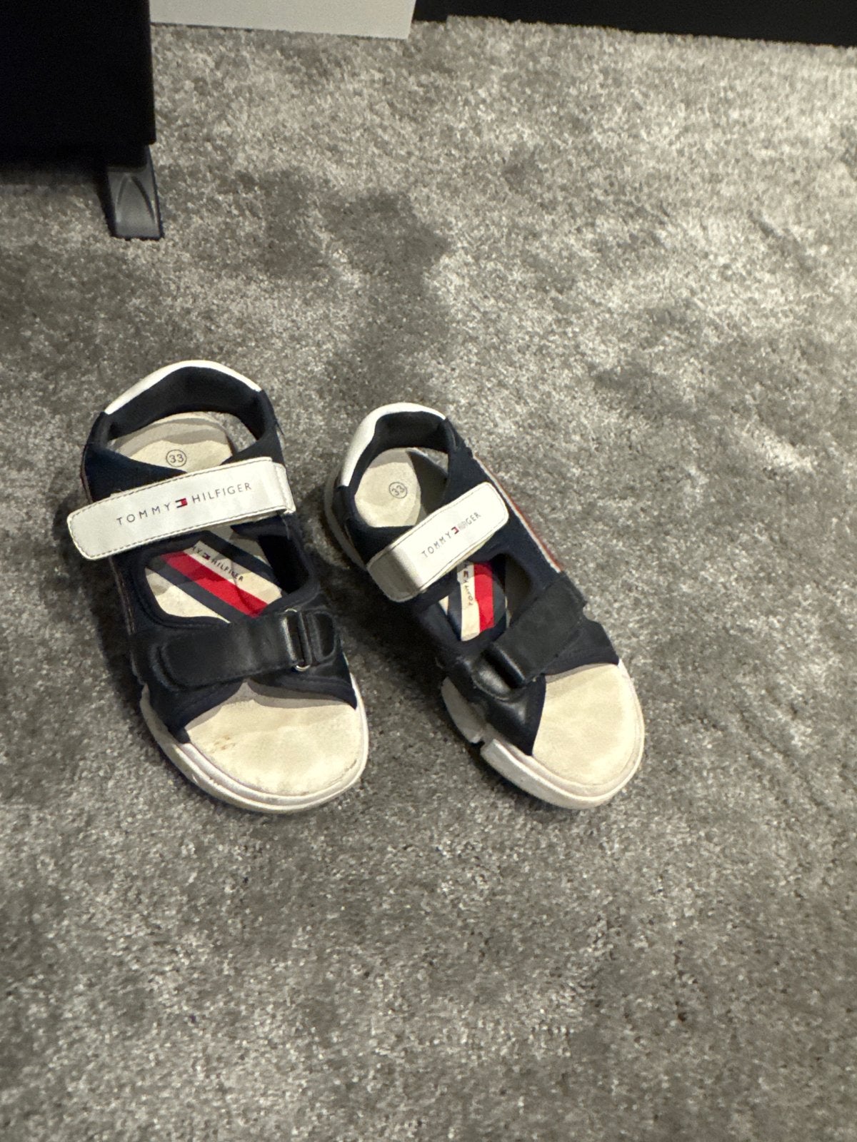 Tommy Hilfiger sandalen maat 33, Kinderen en Baby's, Ophalen of Verzenden, Gebruikt, Jongen of Meisje, Schoenen