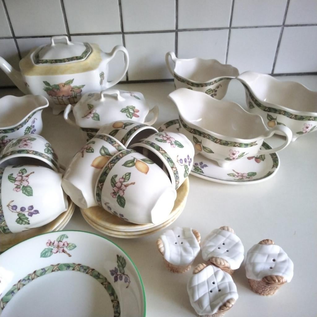 Johnson brothers  "arcadia" servies, Ophalen, Overige typen, Zo goed als nieuw, Overige stijlen