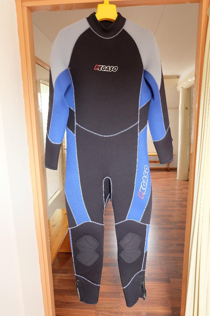 Duikpakken, Watersport en Boten, Duiken, Ophalen, Gebruikt, Duikpak