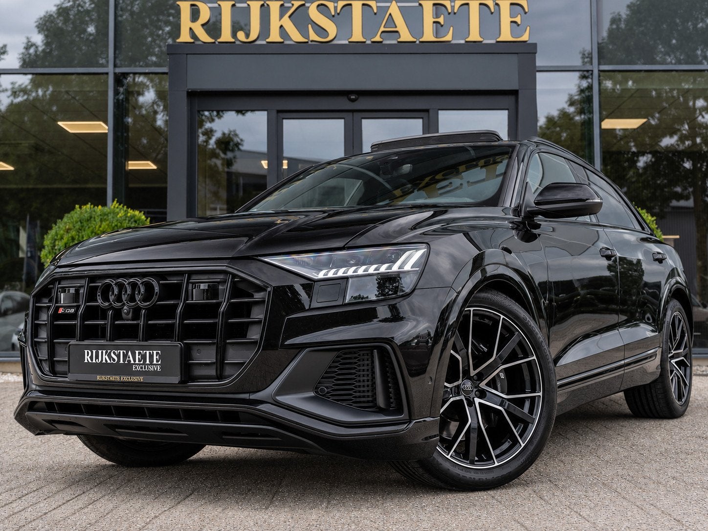 Audi SQ8 4.0 TDI Quattro|PANO|22''|B&O|LUCHTV.|360|SFEERV., Auto's, Dealer onderhouden, Gebruikt, Met garantie (alle), Zwart