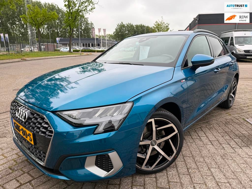Audi A3 SPORTBACK 2021 30 TFSI HYBRID S edition LED CARPLAY, Gebruikt, Met garantie (alle), Blauw, Bedrijf