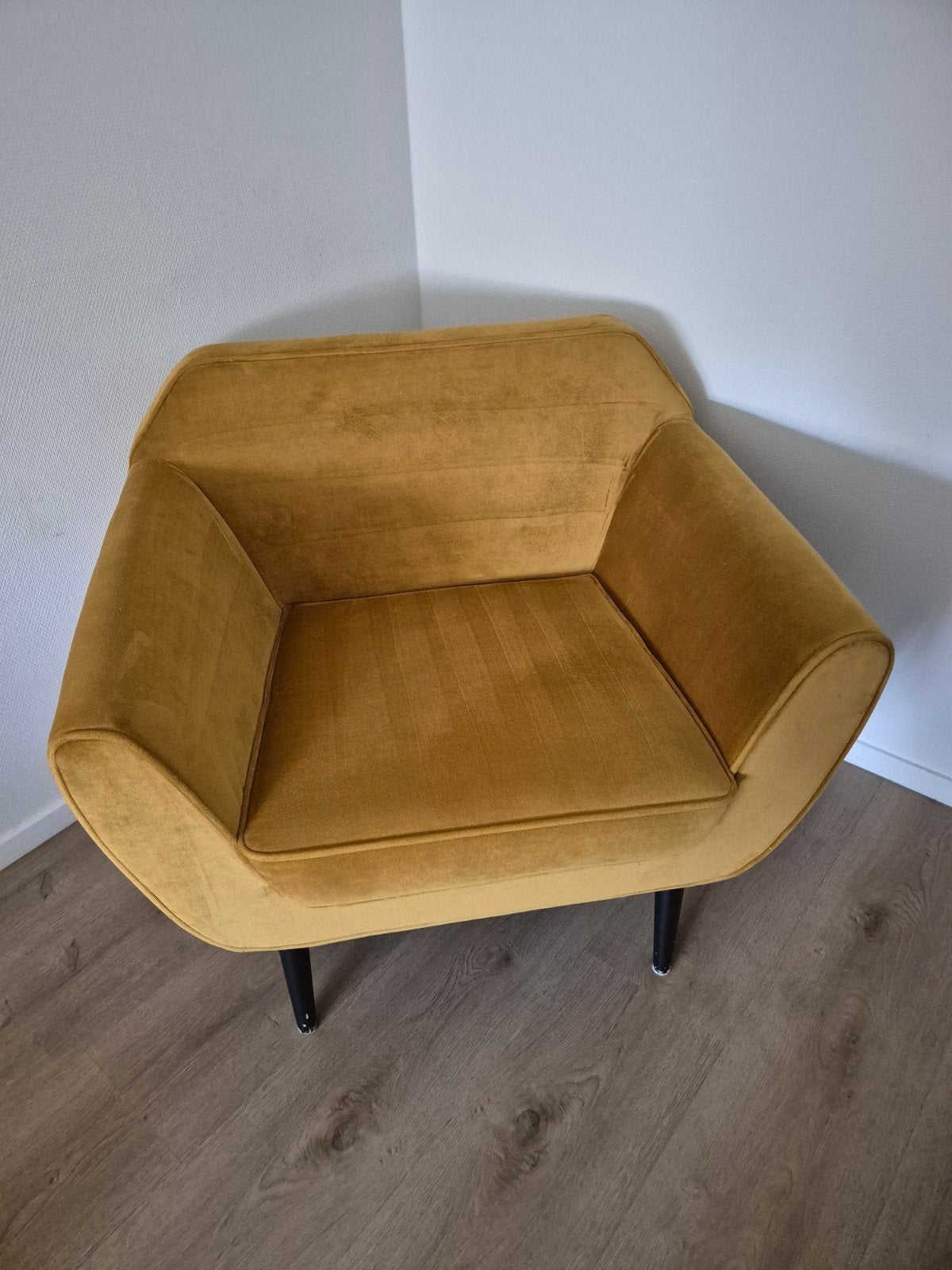 Comfortabele okergele fauteuil - Zo goed als nieuw, Huis en Inrichting, Ophalen, Hout, Overige kleuren, Zo goed als nieuw