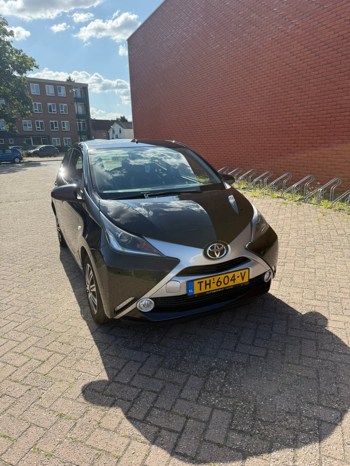 Toyota Aygo 1.0 Vvt-i 69pk 5D 2018 Zwart CAMERA, Auto's, Voorwielaandrijving, 4 stoelen, Zwart, Origineel Nederlands