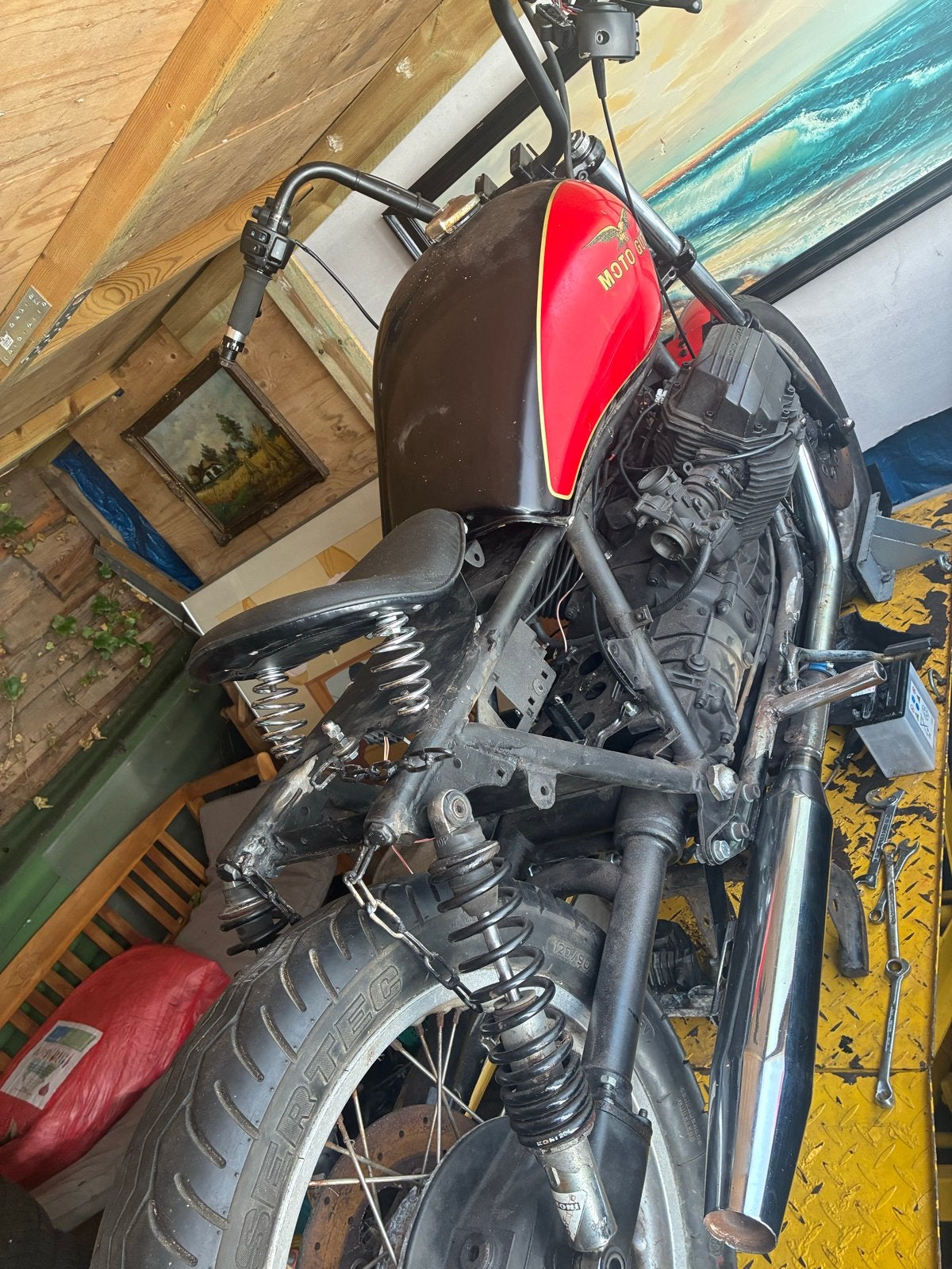 Project Moto Guzzi MET KENTEKEN, Ophalen