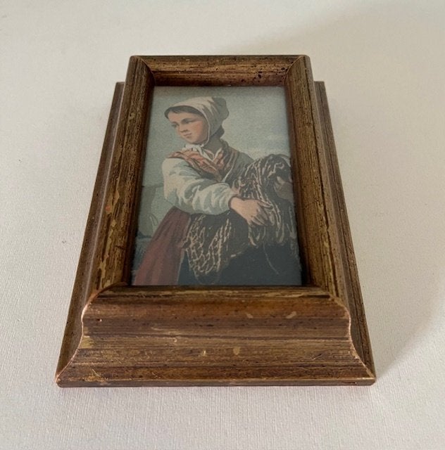 Antiek verguld houten lijst afbeelding Bretons vissersmeisje, Antiek en Kunst, Ophalen of Verzenden
