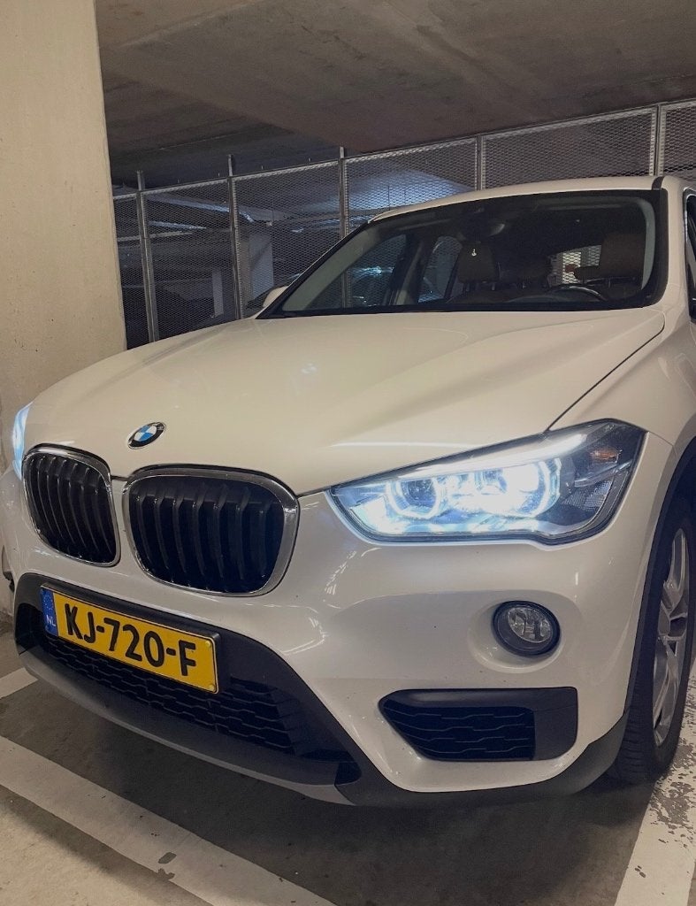 BMW X1 sDrive16d Centennial High s Executive 09/2016  NAVI, Dealer onderhouden, Wit, Bruin, Particulier