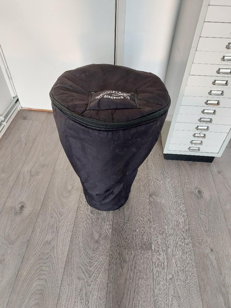 2 zeer goede djembés te koop, Muziek en Instrumenten, Percussie, Gebruikt, Trommel, Ophalen