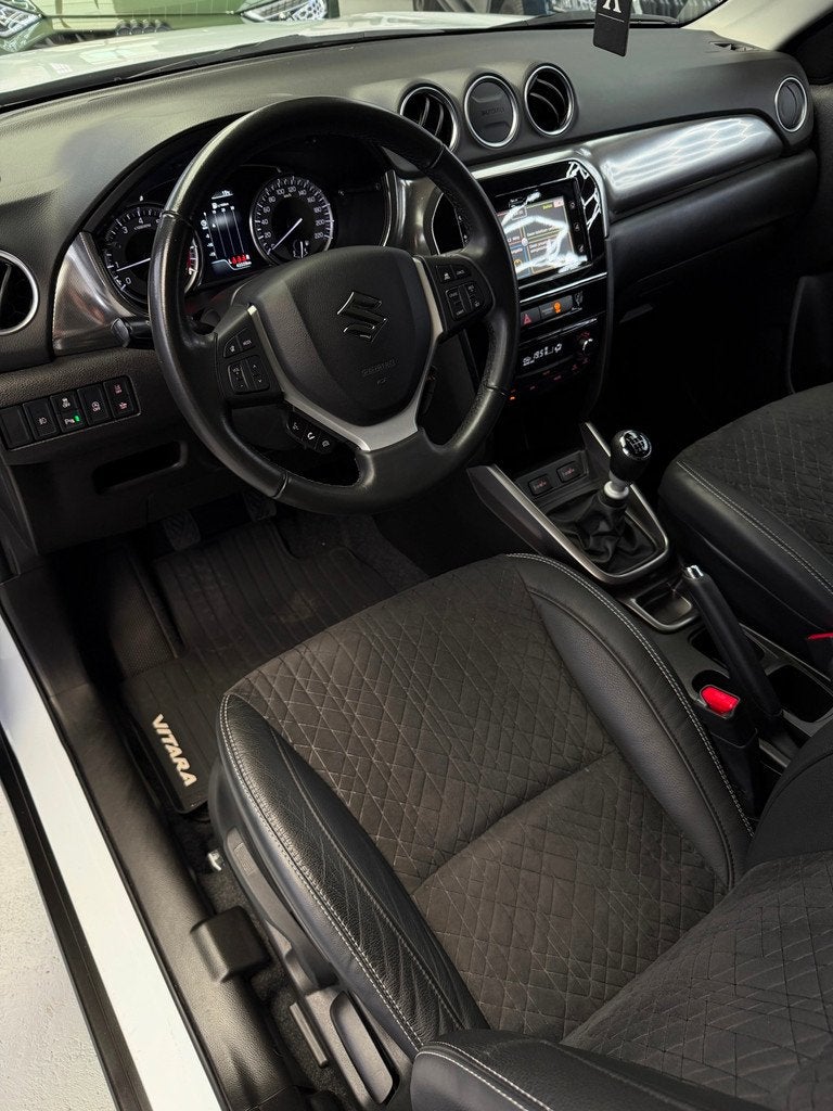 Suzuki Vitara 1.4 Boosterjet Style Smart Hybrid CarPlay, Auto's, Suzuki, Gebruikt, 4 cilinders, Bedrijf, Handgeschakeld