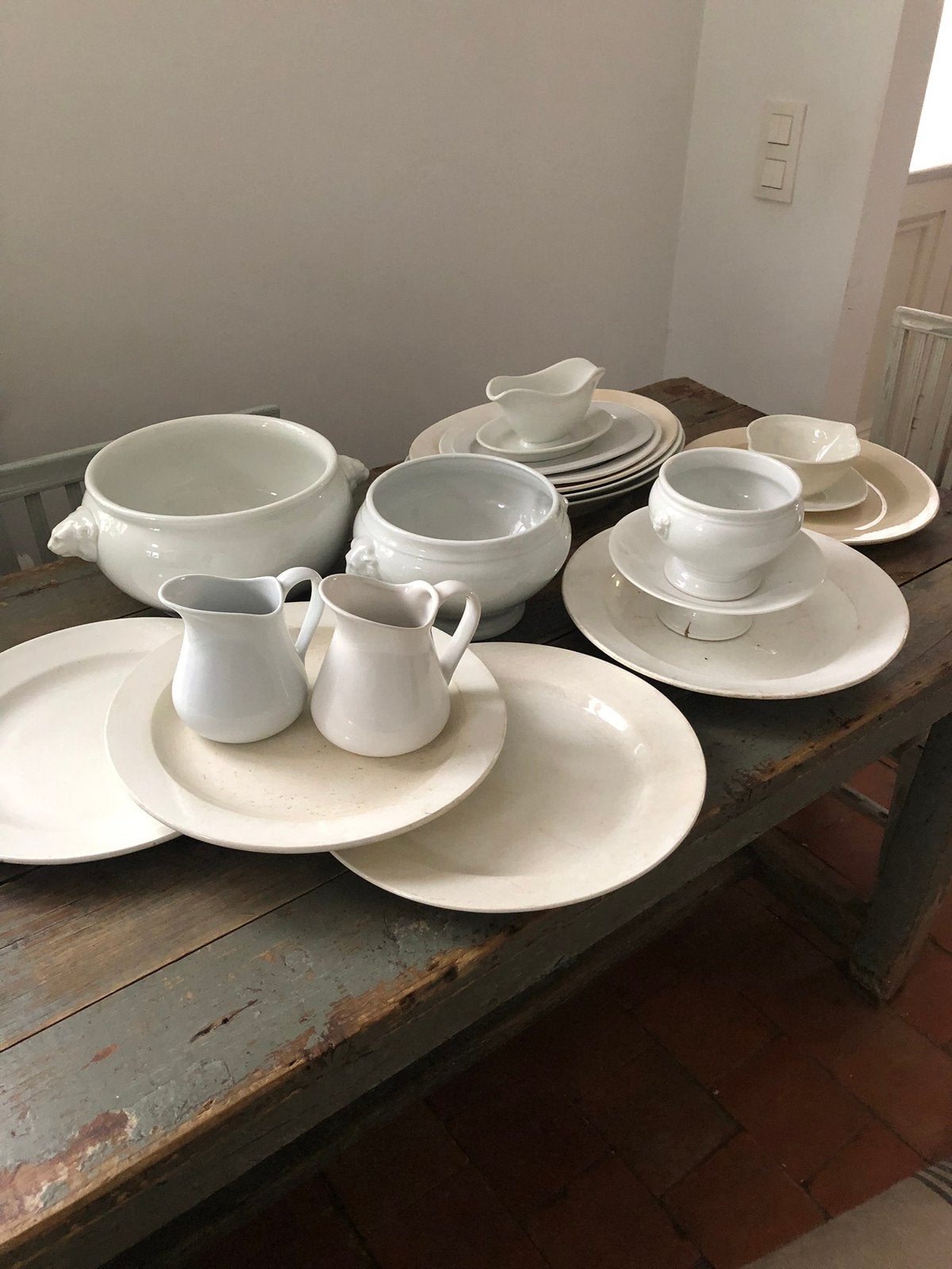 ANTIEK SERVIES SERVIESGOED WIT KERAMIEK VEEL STUKS!, Ophalen of Verzenden