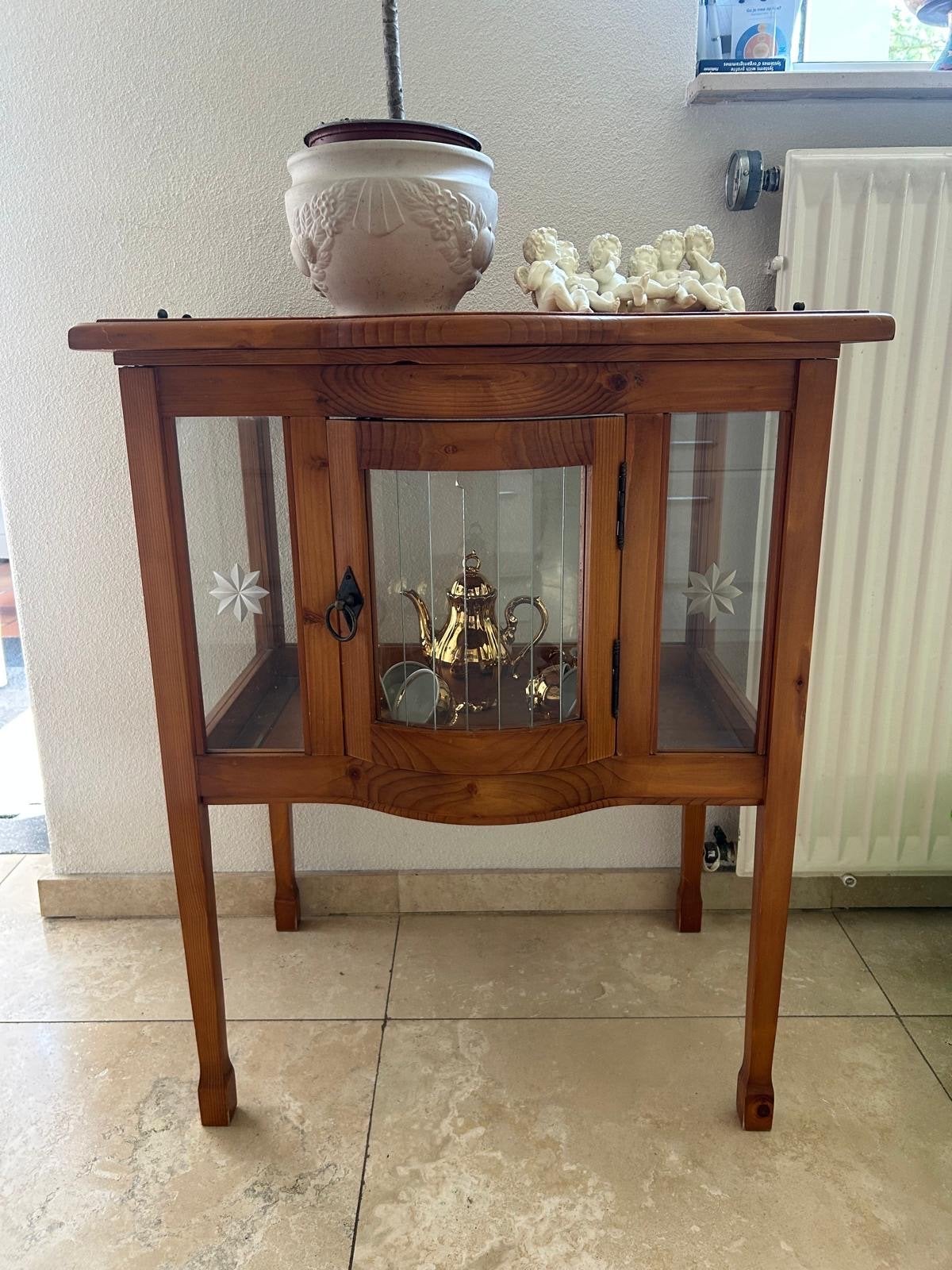 Houten vitrinekastje met glazen deuren, Antiek en Kunst, Antiek | Meubels | Kasten, Ophalen
