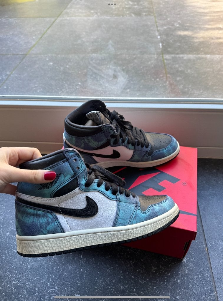 Nike Air Jordan 1 High Tie Dye WMNS EU39 | 4 x gedragen, Blauw, Nike, Ophalen of Verzenden, Sneakers of Gympen