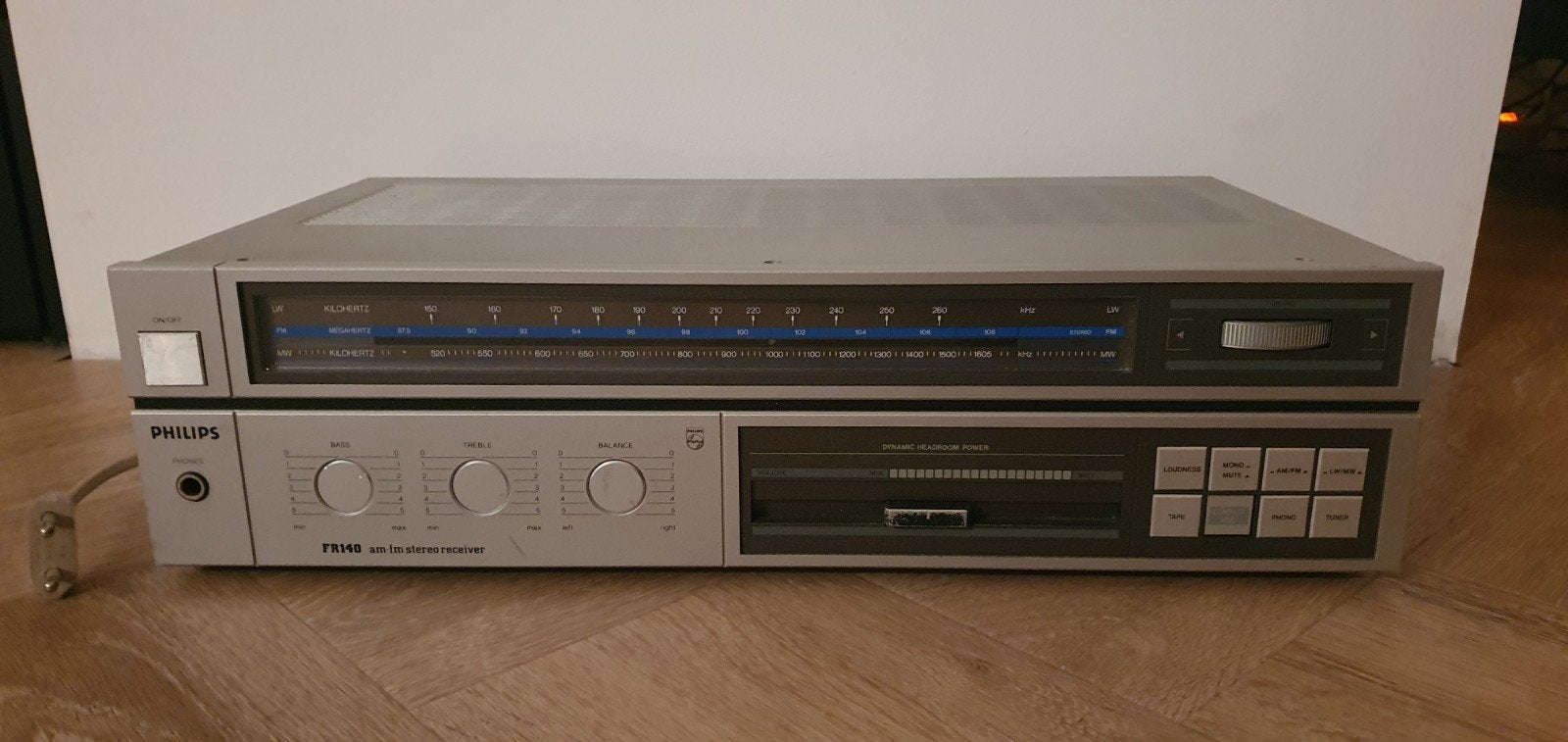 Stereo Receiver FR140 Philips Goed werkend, Ophalen of Verzenden, Zo goed als nieuw, 120 watt of meer, Overige merken
