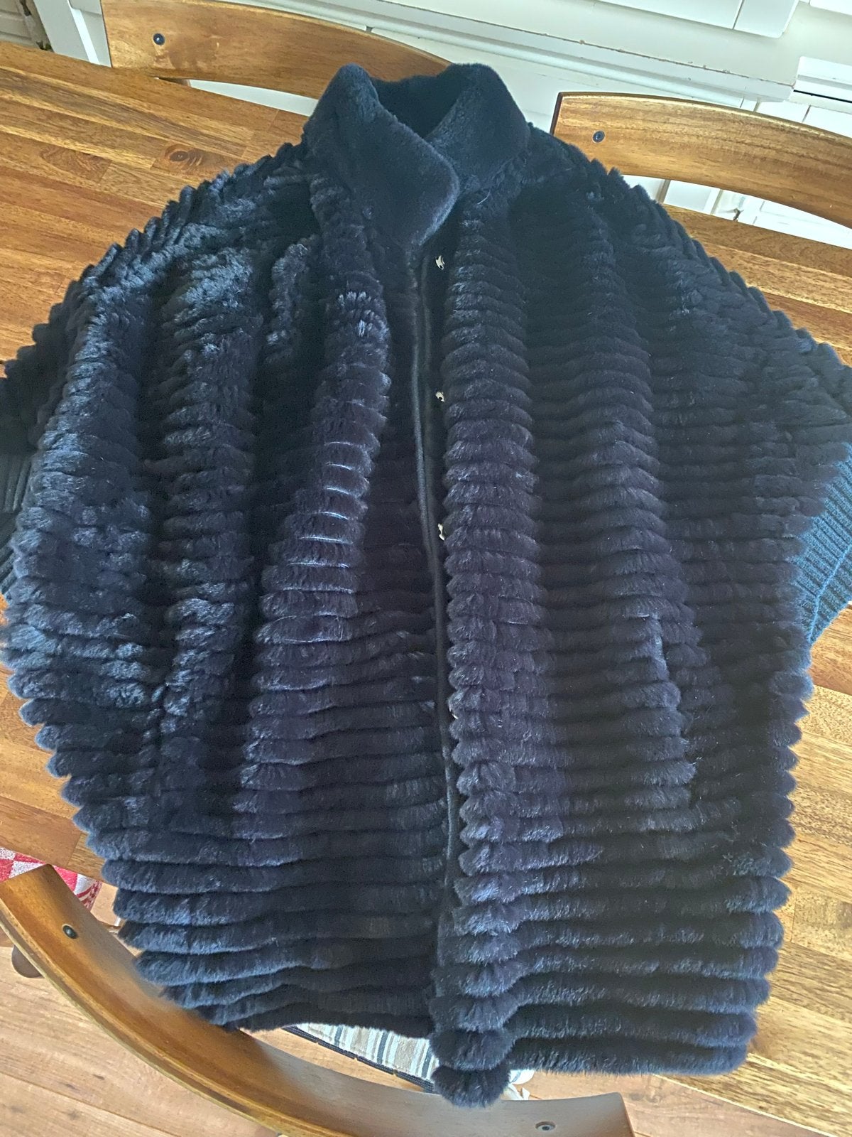 Prachtige Basler konijnen bontjas maat M, Kleding | Dames, Ophalen of Verzenden, Zo goed als nieuw, Maat 38/40 (M), Zwart