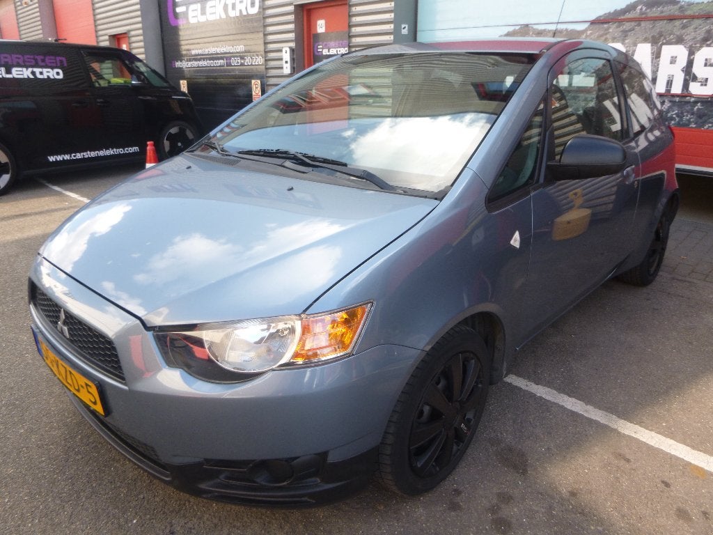 Mitsubishi Colt 1.1 Edition ,IJSKOUDE AIRCO,ZUINIG,APK 8-27, Voorwielaandrijving, Stof, 74 pk, Blauw
