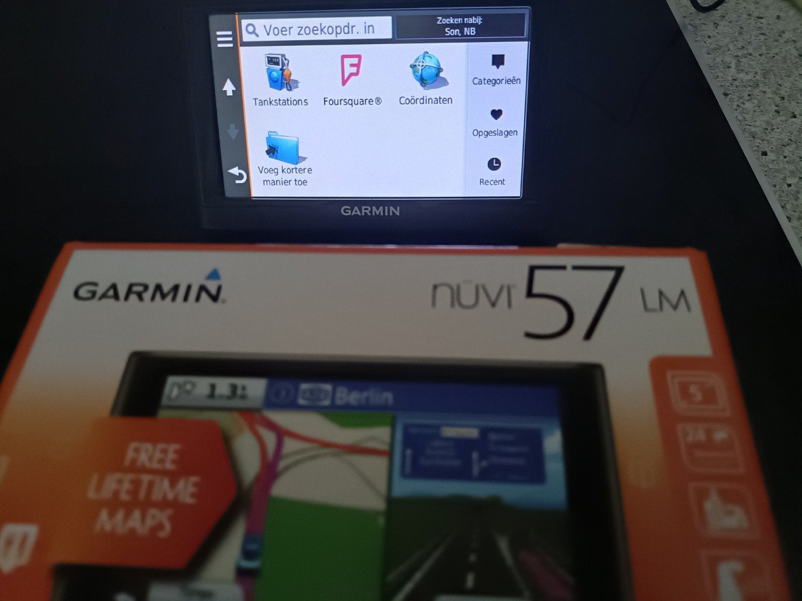 Garmin nüvi 57 LM - Navigatie met levenslange kaartupdates, Auto diversen, Autonavigatie, Ophalen of Verzenden, Zo goed als nieuw