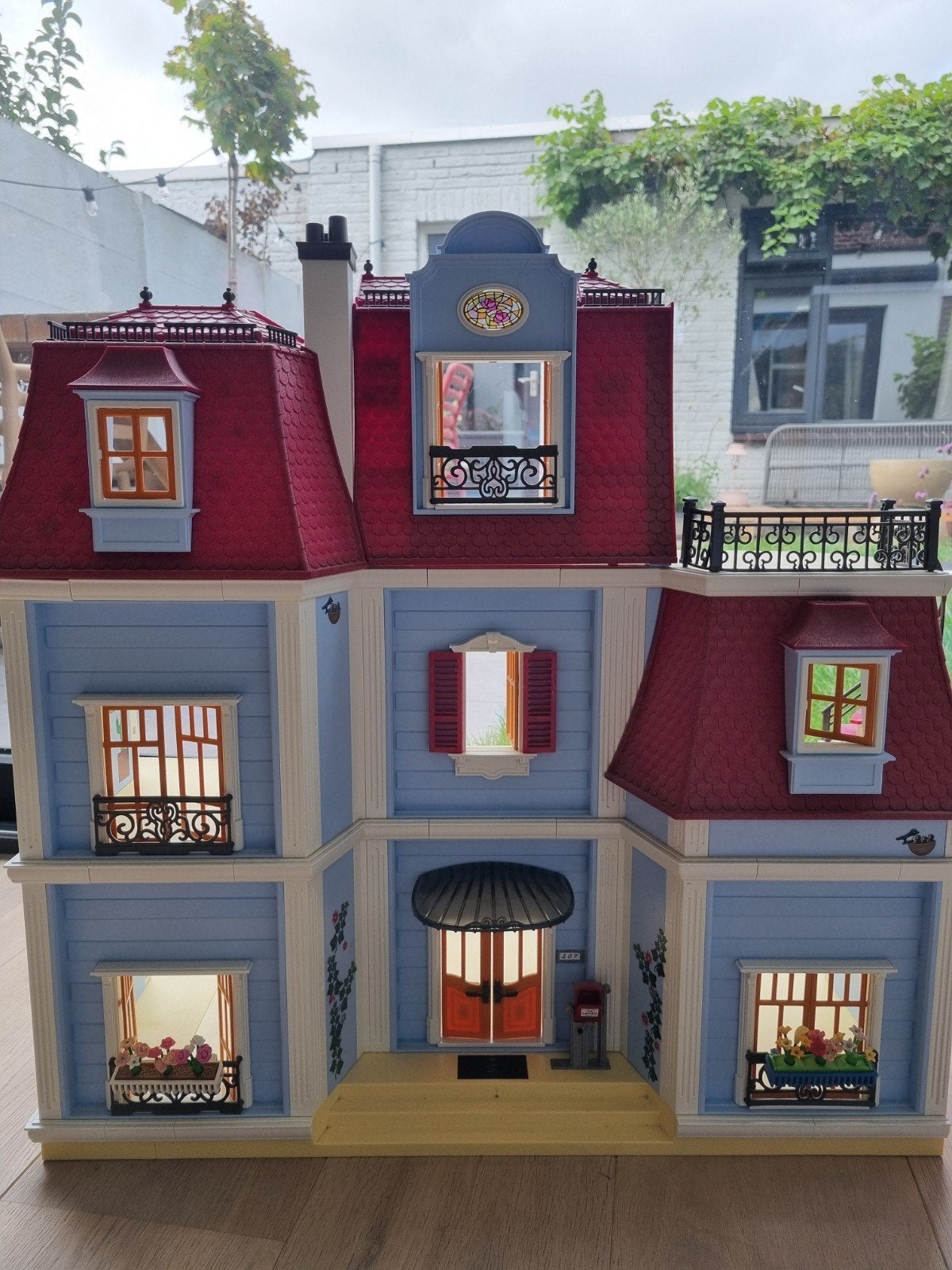 Playmobil groot herenhuis - zo goed als nieuw met